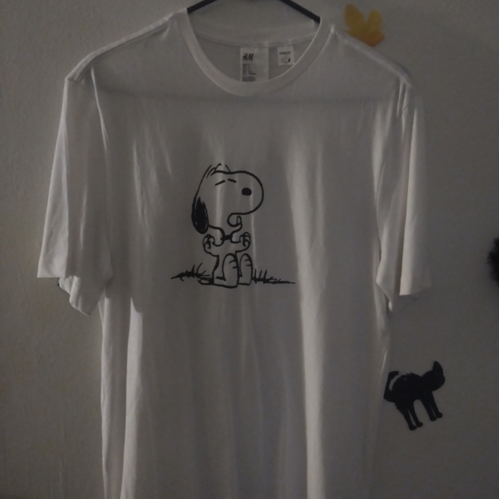 Peanuts White Snoopy Short Sleeve Tee